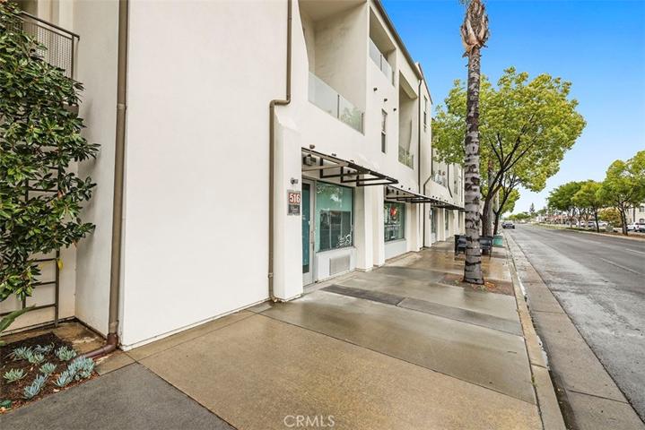 Incredible street frontage!