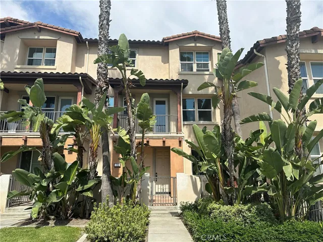 70 Preston Lane, Buena Park, California 90621