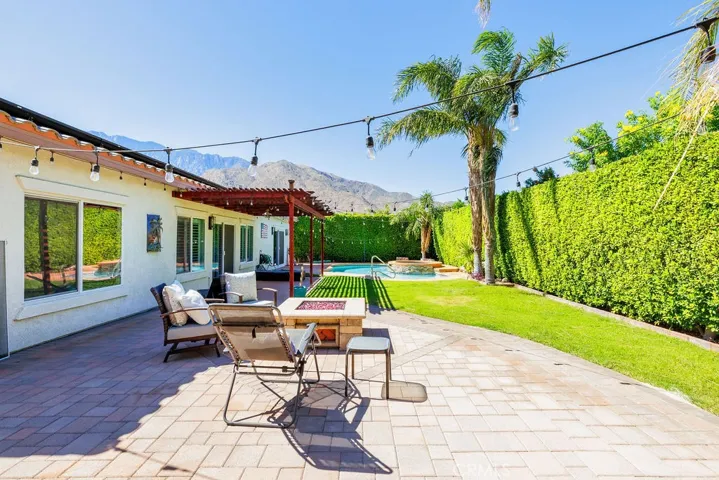 972 Mira Grande, Palm Springs, California 92262
