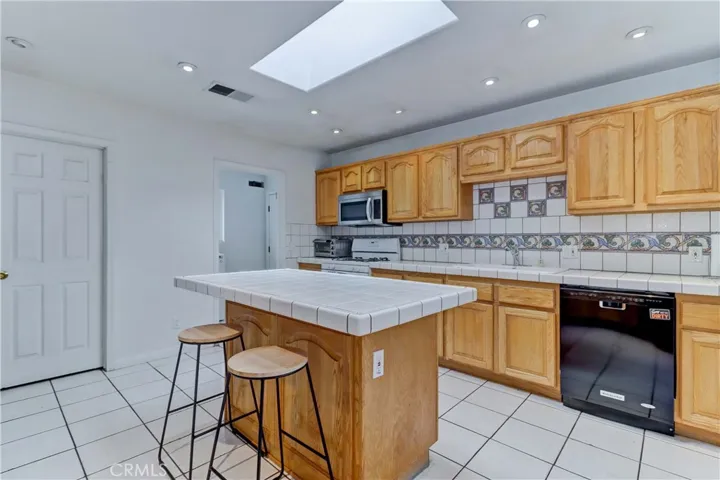1937 Julie Avenue, Fullerton, California 92833