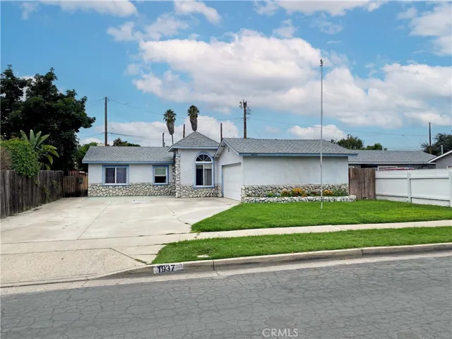 1937 Julie Avenue, Fullerton, California 92833