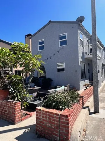 18 6th Street, Hermosa Beach, California 90254