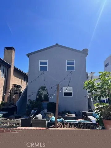 18 6th Street, Hermosa Beach, California 90254