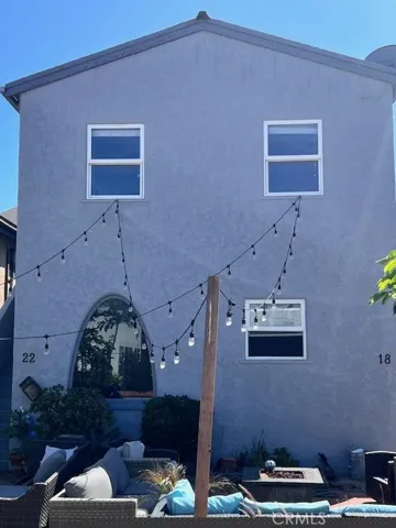18 6th Street, Hermosa Beach, California 90254