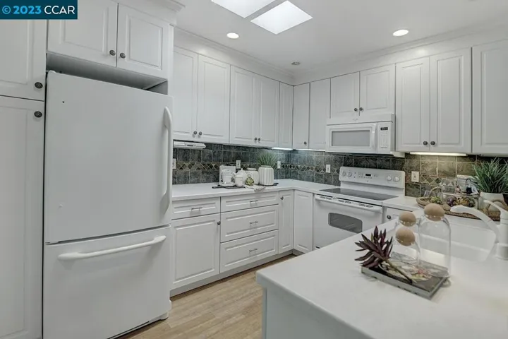 2201 Golden Rain Rd Unit 3, Walnut Creek, California 94595