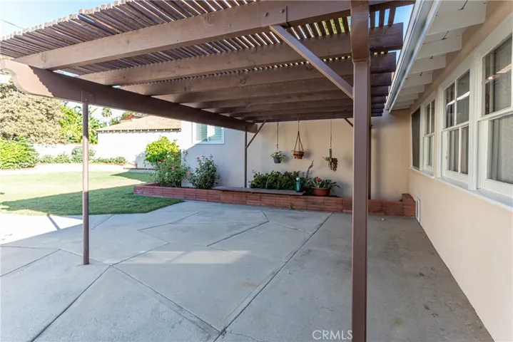 1037 N Parish Place, Burbank, California 91506