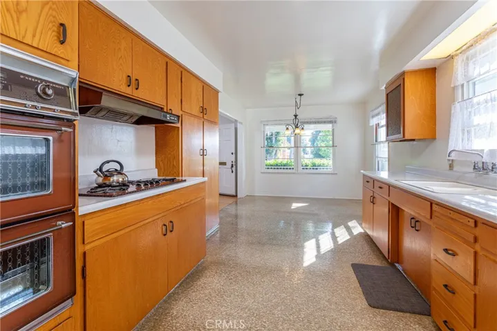 1037 N Parish Place, Burbank, California 91506