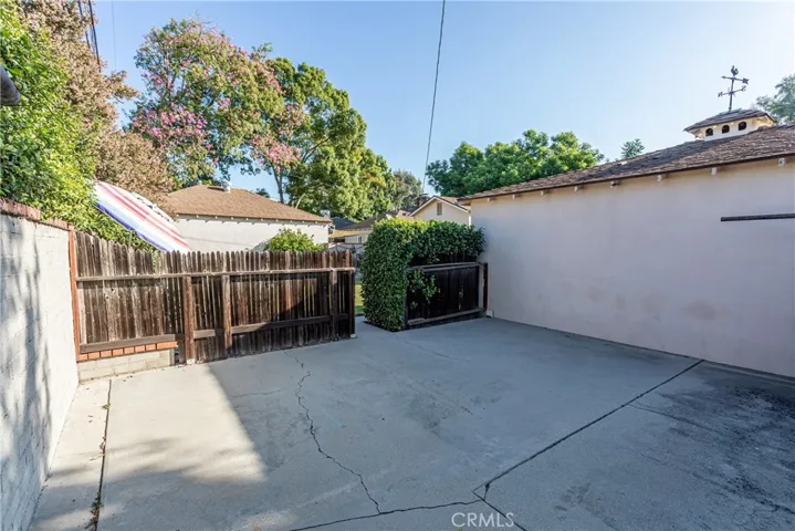 1037 N Parish Place, Burbank, California 91506