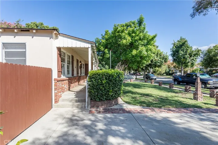 1037 N Parish Place, Burbank, California 91506