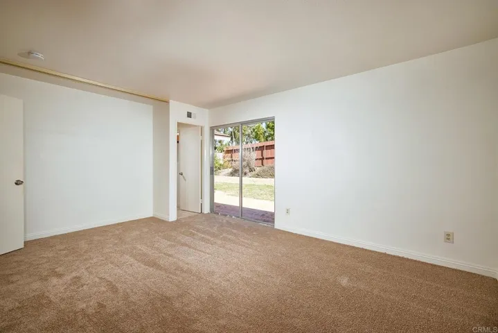325 Village Run E, Encinitas, California 92024