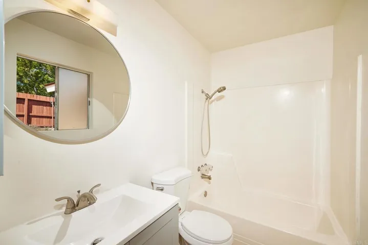 325 Village Run E, Encinitas, California 92024