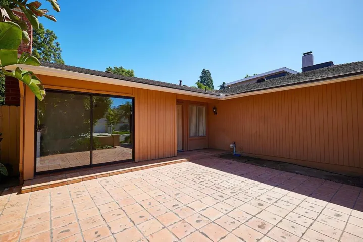 325 Village Run E, Encinitas, California 92024