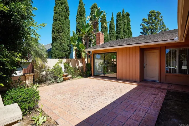 325 Village Run E, Encinitas, California 92024