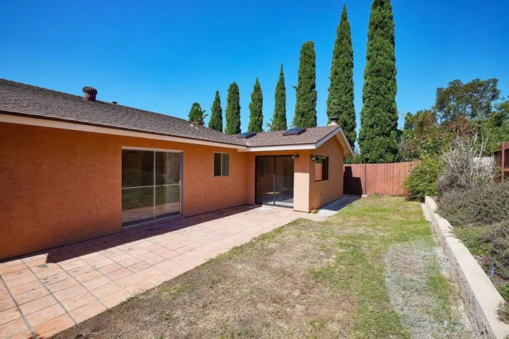 325 Village Run E, Encinitas, California 92024