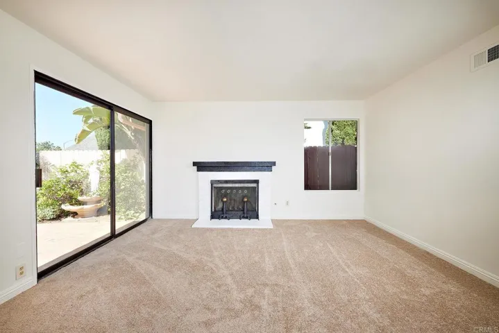325 Village Run E, Encinitas, California 92024