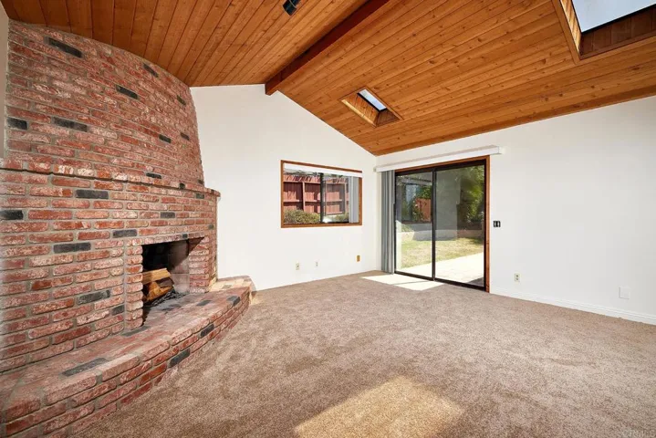 325 Village Run E, Encinitas, California 92024