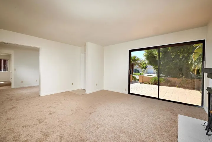 325 Village Run E, Encinitas, California 92024