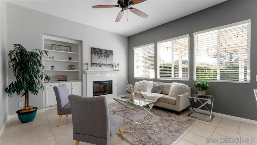 2131 Stone Castle, Fallbrook, California 92028