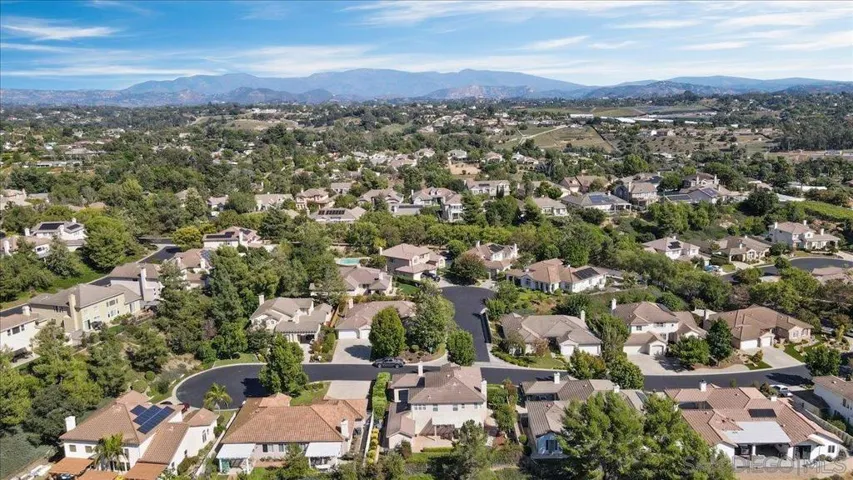 2131 Stone Castle, Fallbrook, California 92028