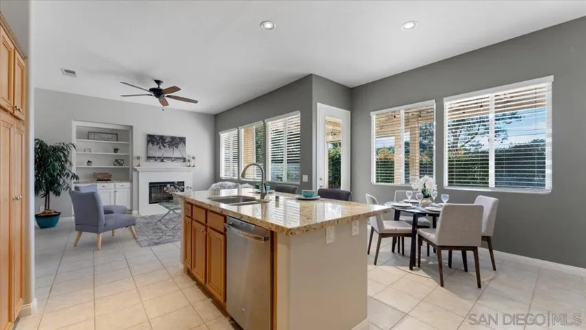 2131 Stone Castle, Fallbrook, California 92028