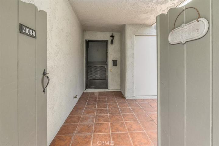 2109 Via Puerta Unit U, Laguna Woods, California 92637