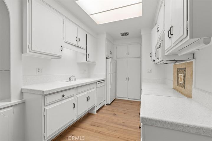 2109 Via Puerta Unit U, Laguna Woods, California 92637