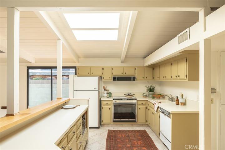 7227 E Mezzanine Way, Long Beach, California 90808