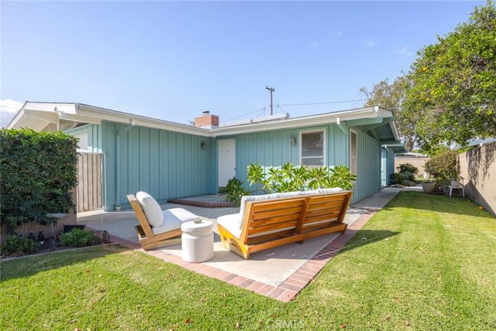 7227 E Mezzanine Way, Long Beach, California 90808