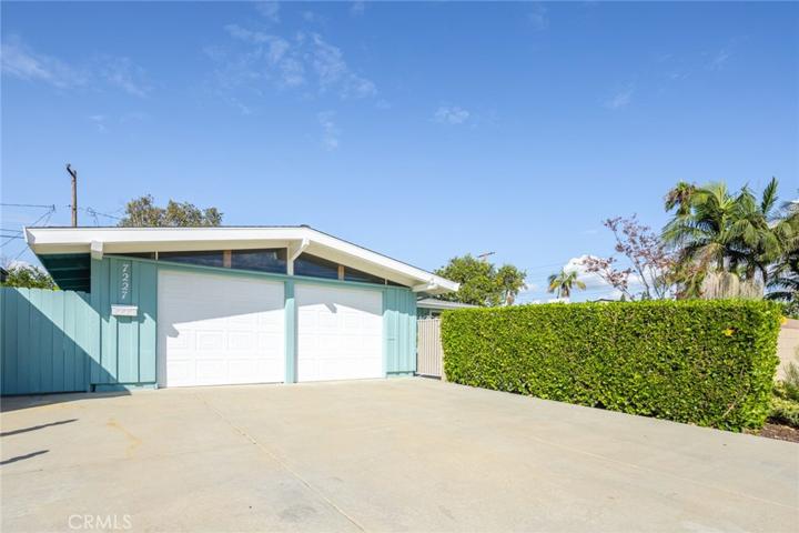 7227 E Mezzanine Way, Long Beach, California 90808