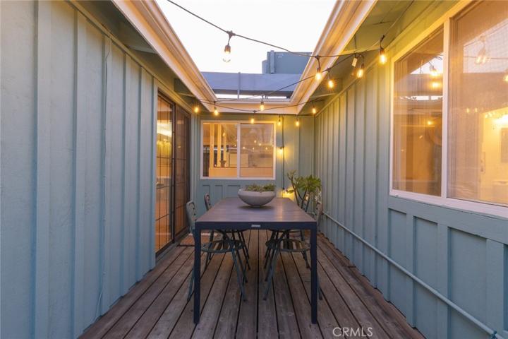 7227 E Mezzanine Way, Long Beach, California 90808