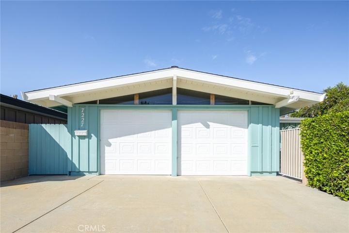 7227 E Mezzanine Way, Long Beach, California 90808