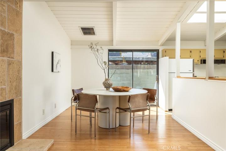 7227 E Mezzanine Way, Long Beach, California 90808