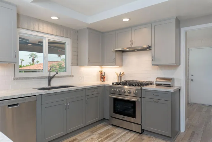 73304 Willow - Kitchen 2