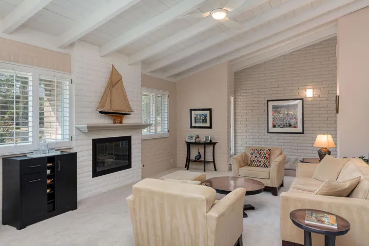 73304 Willow - Living Room 4