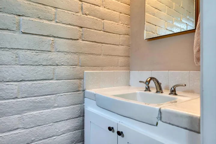 73304 Willow - Powder Room