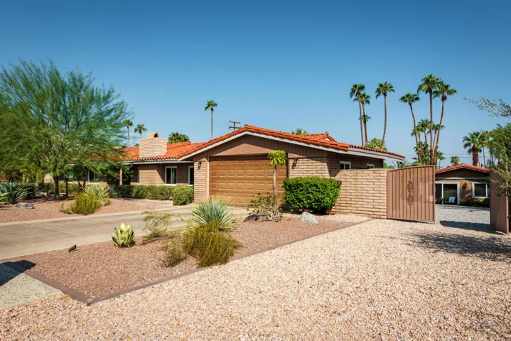 73304 Willow - Frontyard Driveways