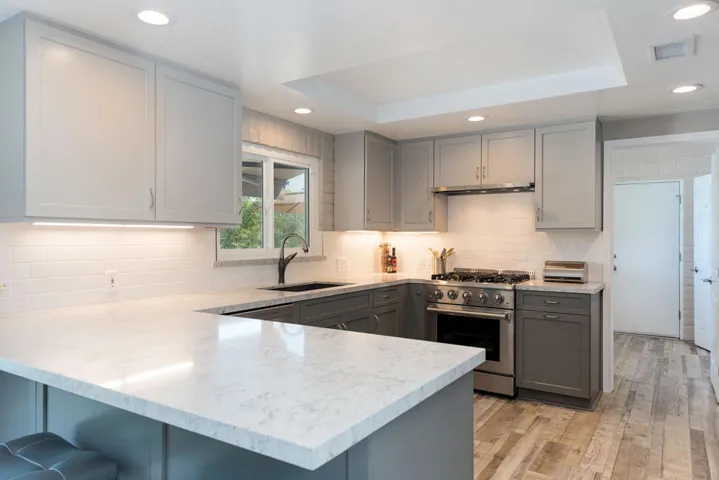 73304 Willow - Kitchen