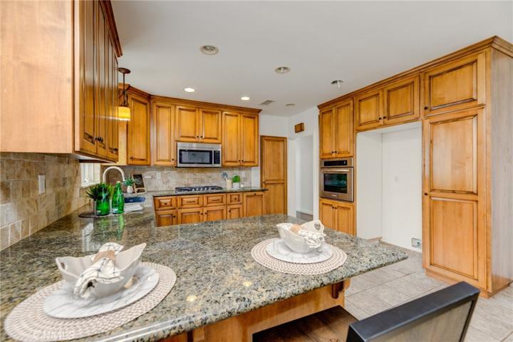 3816 Chatwin Avenue, Long Beach, California 90808