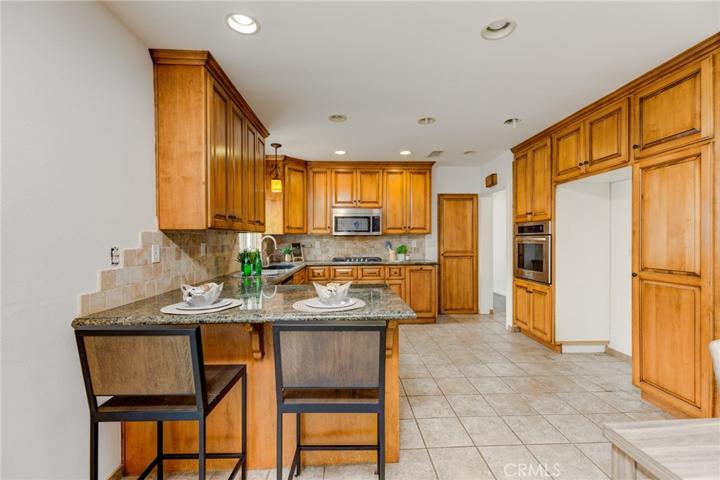 3816 Chatwin Avenue, Long Beach, California 90808
