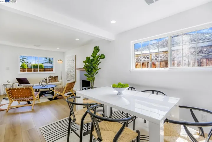508 Roxbury Way, Belmont, California 94002