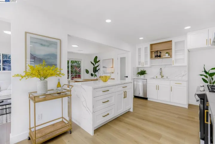 508 Roxbury Way, Belmont, California 94002