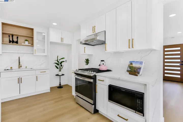 508 Roxbury Way, Belmont, California 94002