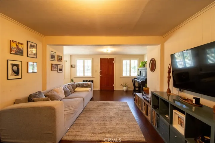 960 Chestnut Avenue, Redlands, California 92373