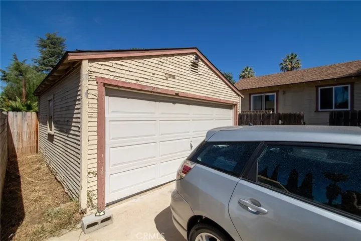 960 Chestnut Avenue, Redlands, California 92373