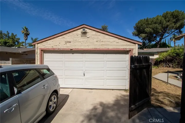960 Chestnut Avenue, Redlands, California 92373