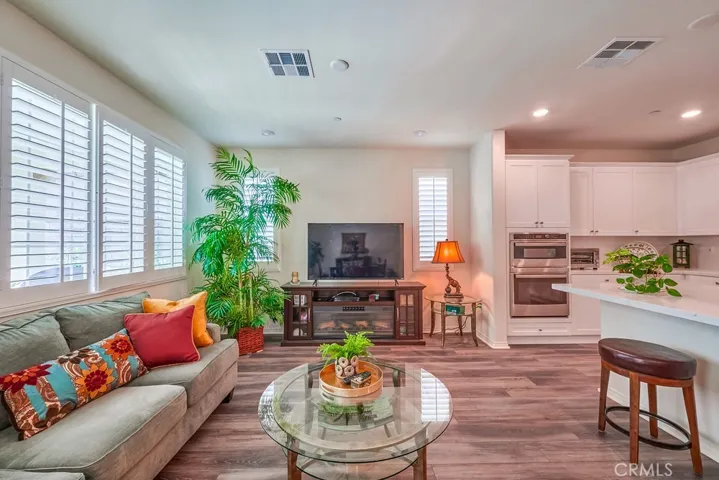 4222 E Sonrisa Privado, Ontario, California 91761