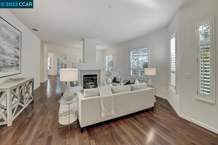 1720 Comstock Dr, Walnut Creek, California 94595