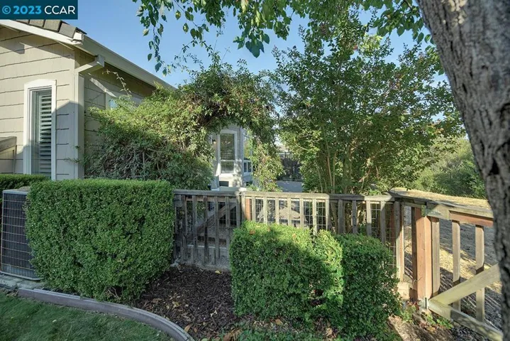 1720 Comstock Dr, Walnut Creek, California 94595