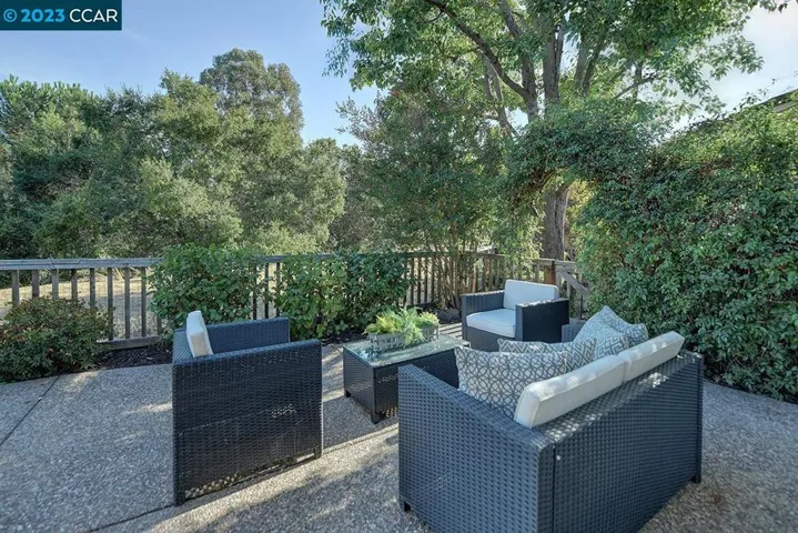 1720 Comstock Dr, Walnut Creek, California 94595