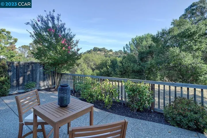 1720 Comstock Dr, Walnut Creek, California 94595